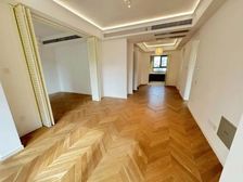 徐泾 中间好楼层 房龄新 精装可拎包入住 双卫格局 产权清晰