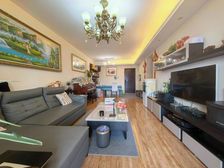 满五年 高楼层 一期没有任何遮挡 看房随时 建平