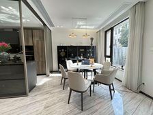 灿辉法联排 豪装400万 现代简约风格 方便看