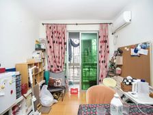 南山地铁口小户型闭眼冲,生活氛围和通勤两手齐抓,实惠拉满