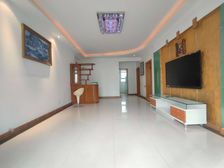 地杰国际城E欧泊时光 交通便利 南北通透 双卫 有电梯