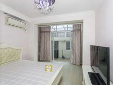 凤城六村 一楼带阳光房 南北两房一厅 东边套全明 房龄新