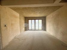 中铁阅山湖C区洋房 毛坯3房 看房方便 带车位