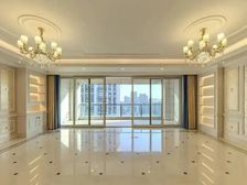 云锦东方2期,4居室,观景楼层,环境优美,统一装修,居住舒适