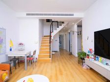 御园洋房 急 可当四室 207万价格可议