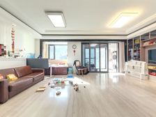 嘉誉湾 4室2厅 200.82平