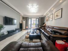 新上!电梯复试!买壹层送壹层!使用面积150平!带产权车位!