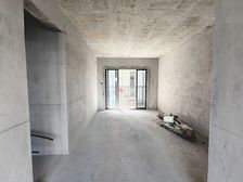 爱情长信印玥台 价格合理 出行方便 小区非常适合居住