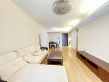 万科小三房,非顶楼,客厅朝南,房间朝南,得房率高,无浪费