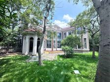 中坏一手独栋珍藏别墅,不只是豪宅,更 得一生拥有,品质的保障