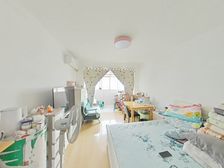 新上+小区花园位置+精装修+中间楼层+采光无遮挡