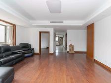 近医院 出行方便 有电梯 满五 中间楼层 产权清晰