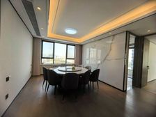 Scarce!次新小区.高区全明三房.精装修拎包入住.