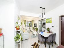 新出房源 精装修 位置好 小区环境舒适 出行便捷 车位充足