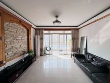 新城9号地铁旁 电梯复式 大露台 使用面积200平 五房设计