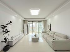 新上名庭花苑3开间朝南 精装全送 位置好 景观楼层 带车位