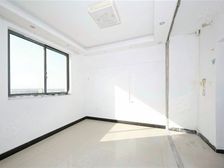 地铁旁复室 有钥匙随时看 业主两套同时出售 非常诚意