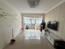 天乐小区 出门600 新城地铁站 送车位 一楼送大花园 七中