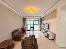 文荟峰景西外旁 南北通大两房 可改三房 带地下车位 满五年