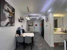 上坤红树湾 3室2厅1卫 精装修 368万元