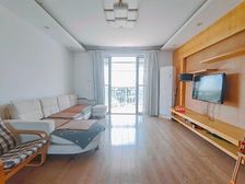 顶楼复式,买一层附一层,可做5房,价格还可以 ,急急急