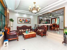 新上笋盘,(地 王 )song花园200平,税少,诚意出