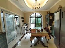 纯别墅社区,东华附属,豪华装修,位置优越,诚意出售,接受置换