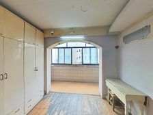 告别租房时代,低总价一房一厅,黄金三楼,近地铁