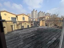 龙湖好望山内独栋 自住装修2层地下室加露台2个停车位 随时看