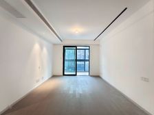 次新小区 环境好 大平层四房 精装带中央空调 采光好