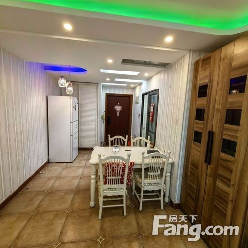  �·�����,װ����ܰ,����ȫ��,�ʺ�����֮�Һ����¾�ס 