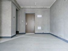 巴南区 一曲晴江轻轨站旁 次新小区 价格可议