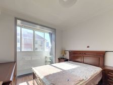 南泉小区,次顶楼,五年内精装一房,149 诚售可谈