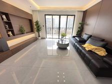 瑞枫花园 万达商圈 体育馆旁 两万上车 业主回老家发展送车位