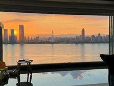 笋房!一线江景房大平层 业主急售 送全屋家私家电 来电送车位