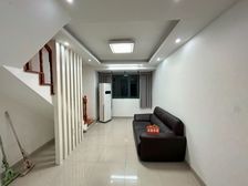 外经贸,精装修,顶楼带大阁楼,4房,诚意出售,看房随时