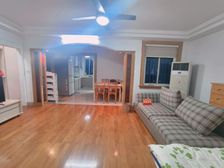 房东说:付定就交房 已搬空 送独立车库 方便看房 可直接住