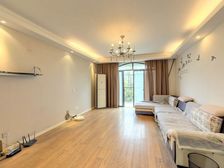 地铁12/22号线杨高北路站旁法式洋房,一梯两户南北通透