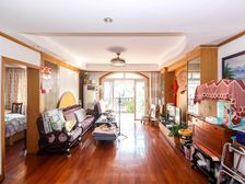 地铁12/21号线杨高北路站附近商品房,户型好,楼层好