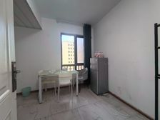 万达次新房 毛坯 远离汽车喧嚣 中庭景观房 有钥匙