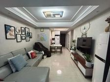 次新小区边套,带150平大花园,精装修拎包入住