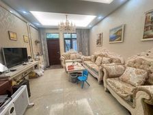 九龙仓兰宫 4室2厅3卫 精装修 345万元