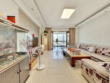 君悦领地 标准套三带大阳台,户型方正,装修好对中庭,视野开阔