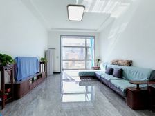 风格与林苑别墅 4室1厅 房本172.26平实用三百多 精装