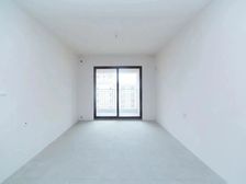 龙城公馆旁雅居乐星河湾 纯毛坯 价值满满 随时看