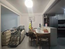 蓝天新村 商业配套成熟 低容积 正规商品房 中间楼层采光好