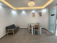 地铁站新上出门中山广场 精装两房 三口之家刚好 价格可