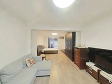 小区环境 优美, 院子非常大, 自住两年装修。