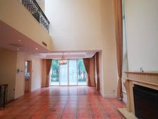 大湖山庄 南入户 挑空客厅 采光好 花园环绕 门前开阔