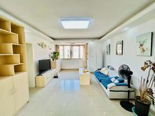 三星苑顶楼送大阁楼 4个南房 此楼已全部签字 电梯 带车位